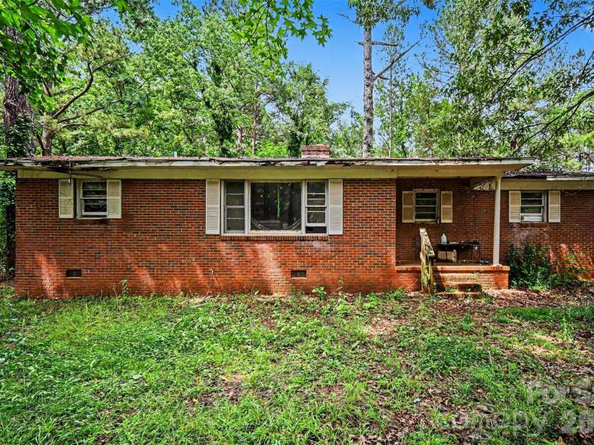1770 Bechtler Road, Edgemoor, SC 29712.  MLS# CAR4385916, YatesRealty ID 26586. 
