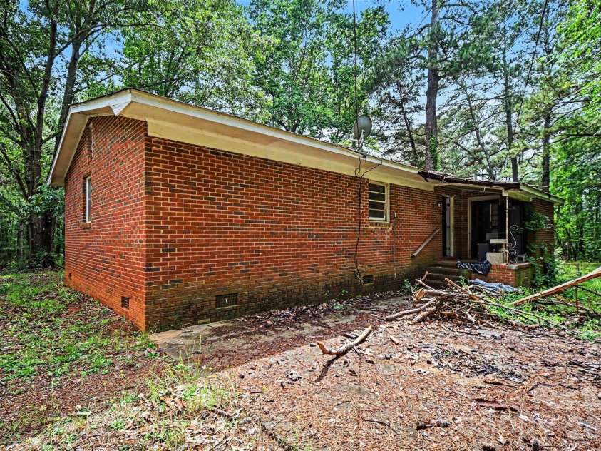 1770 Bechtler Road, Edgemoor, SC 29712.  MLS# CAR4385916, YatesRealty ID 26586. 
