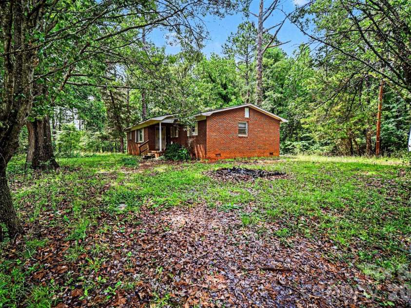1770 Bechtler Road, Edgemoor, SC 29712.  MLS# CAR4385916, YatesRealty ID 26586. 