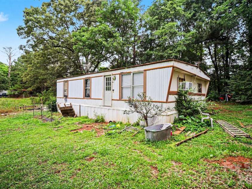 1770 Bechtler Road, Edgemoor, SC 29712.  MLS# CAR4385916, YatesRealty ID 26586. 