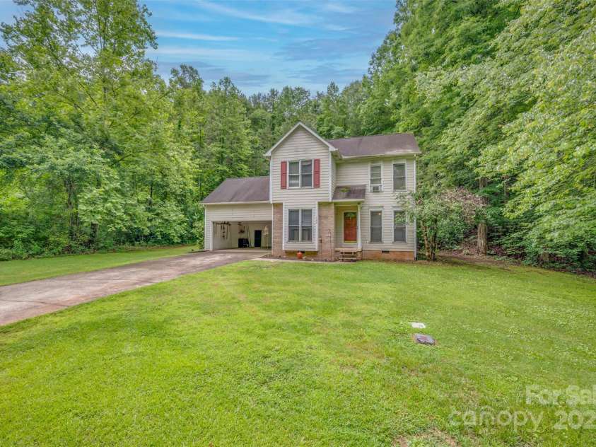 122 Overbrook Drive, Spindale, NC 28160.  MLS# CAR4269507, YatesRealty ID 26587. 