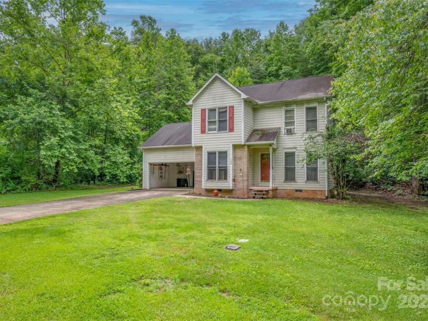 122 Overbrook Drive, Spindale, NC 28160.  MLS# CAR4269507, YatesRealty ID 26587. 