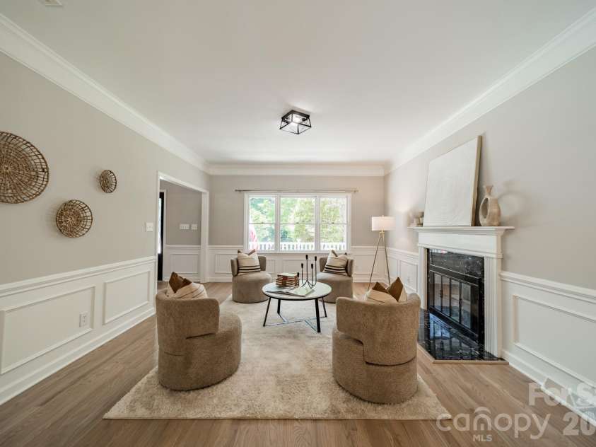 7240 Cobblecreek Drive, Matthews, NC 28104.  MLS# CAR4382665, YatesRealty ID 26588. 