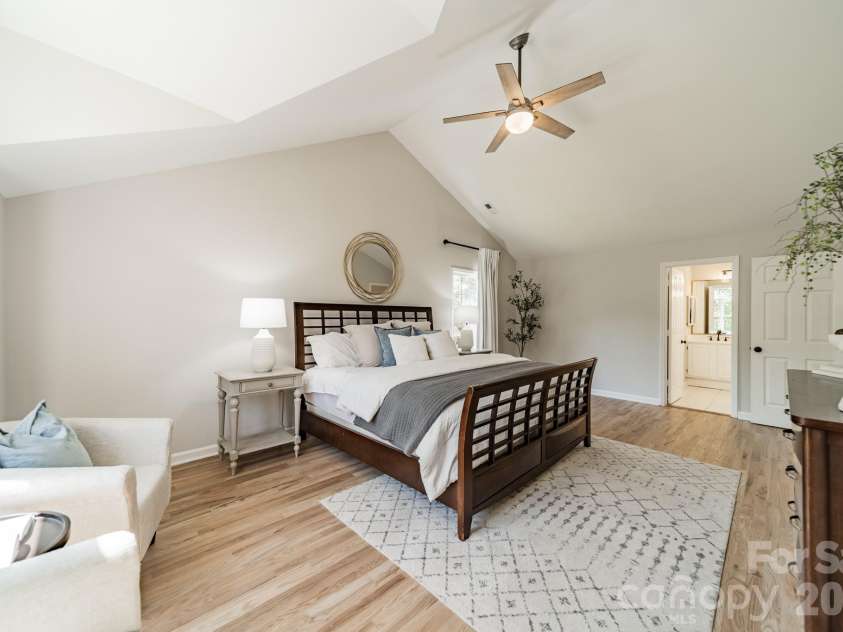 7240 Cobblecreek Drive, Matthews, NC 28104.  MLS# CAR4382665, YatesRealty ID 26588. 