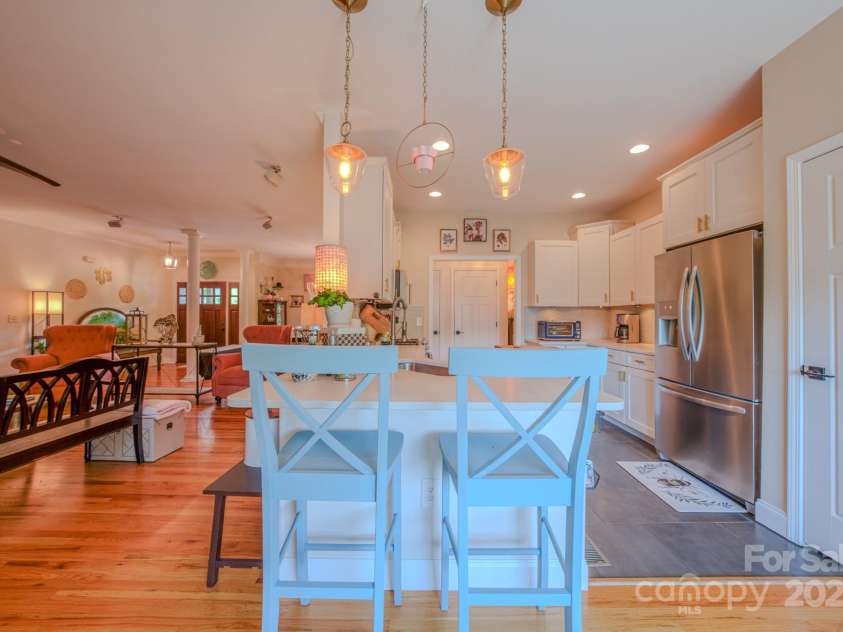 29 Lancaster Lane, Weaverville, NC 28787.  MLS# CAR4263615, YatesRealty ID 26589. 