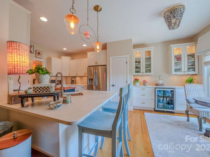 29 Lancaster Lane, Weaverville, NC 28787.  MLS# CAR4263615, YatesRealty ID 26589. 