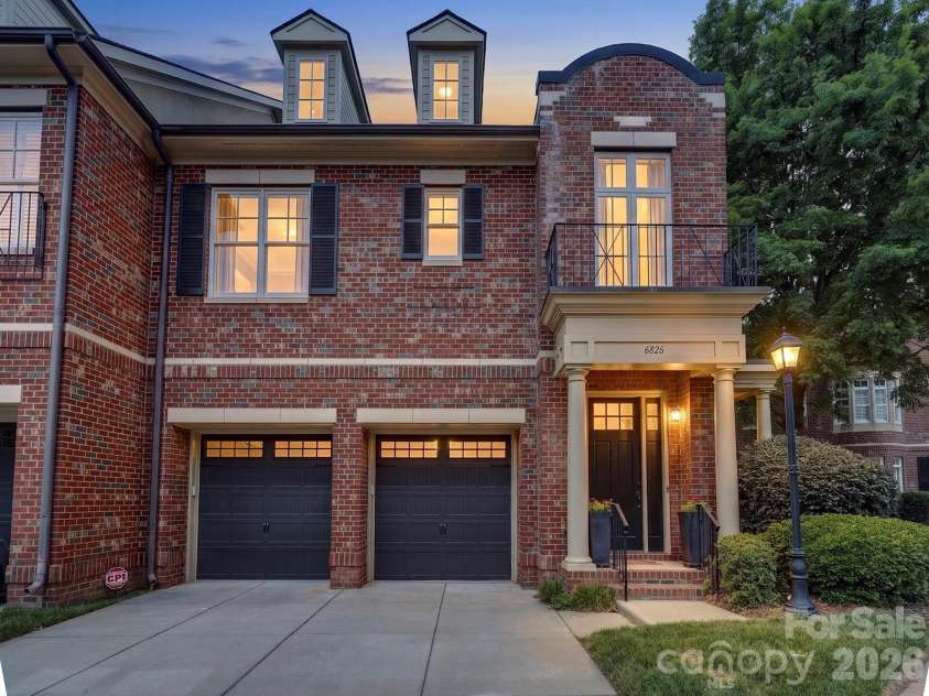 6826 Louisburg Square Lane, Charlotte, NC 28210.  MLS# CAR4384543, YatesRealty ID 26589. 