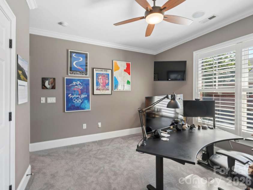 6826 Louisburg Square Lane, Charlotte, NC 28210.  MLS# CAR4384543, YatesRealty ID 26589. 