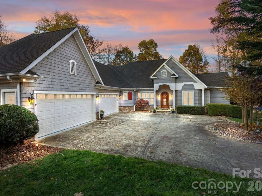 119 Whaling Lane, Mooresville, NC 28117.  MLS# CAR4321818, YatesRealty ID 2659. 
