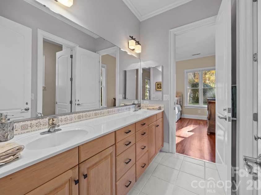 119 Whaling Lane, Mooresville, NC 28117.  MLS# CAR4321818, YatesRealty ID 2659. Buddy Bath