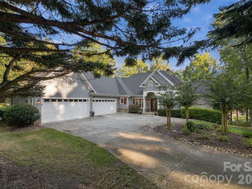 119 Whaling Lane, Mooresville, NC 28117.  MLS# CAR4430959, YatesRealty ID 2659. 