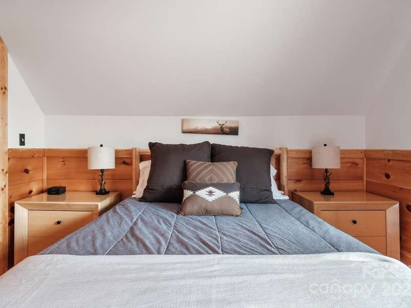 294 Paradise Valley Road, Zionville, NC 28698.  MLS# CAR4212519, YatesRealty ID 2659. Primary bedroom (upper level)