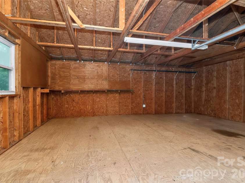 18032 Barnhardt Road, Davidson, NC 28036.  MLS# CAR4386667, YatesRealty ID 26590. 