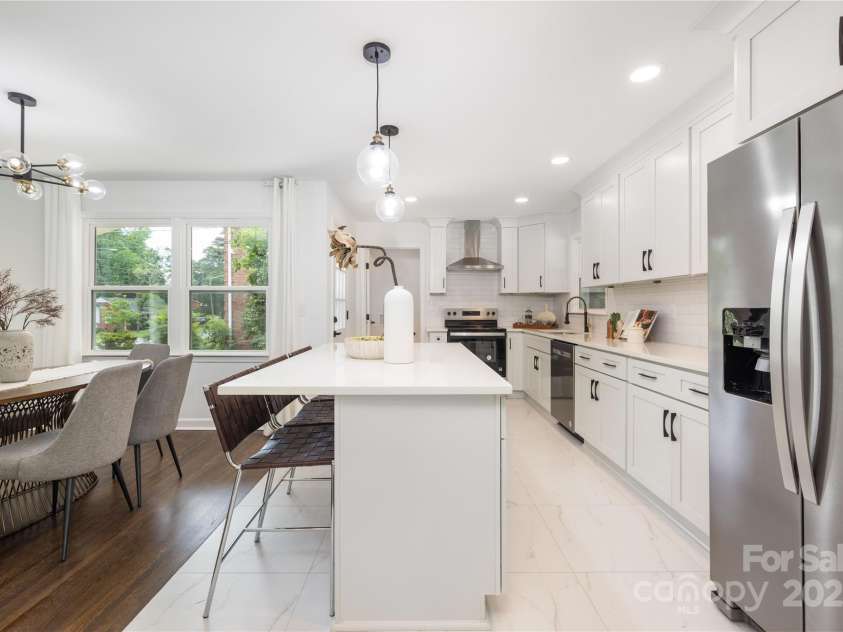 4017 Sulkirk Road, Charlotte, NC 28210.  MLS# CAR4272822, YatesRealty ID 26590. 