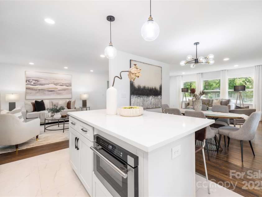 4017 Sulkirk Road, Charlotte, NC 28210.  MLS# CAR4272822, YatesRealty ID 26590. 