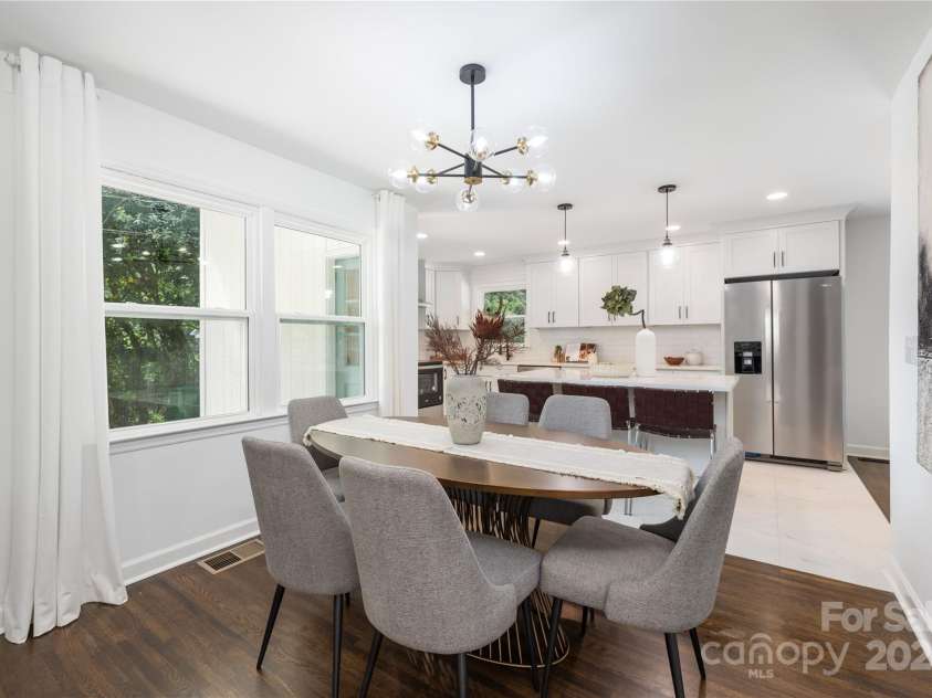 4017 Sulkirk Road, Charlotte, NC 28210.  MLS# CAR4272822, YatesRealty ID 26590. 