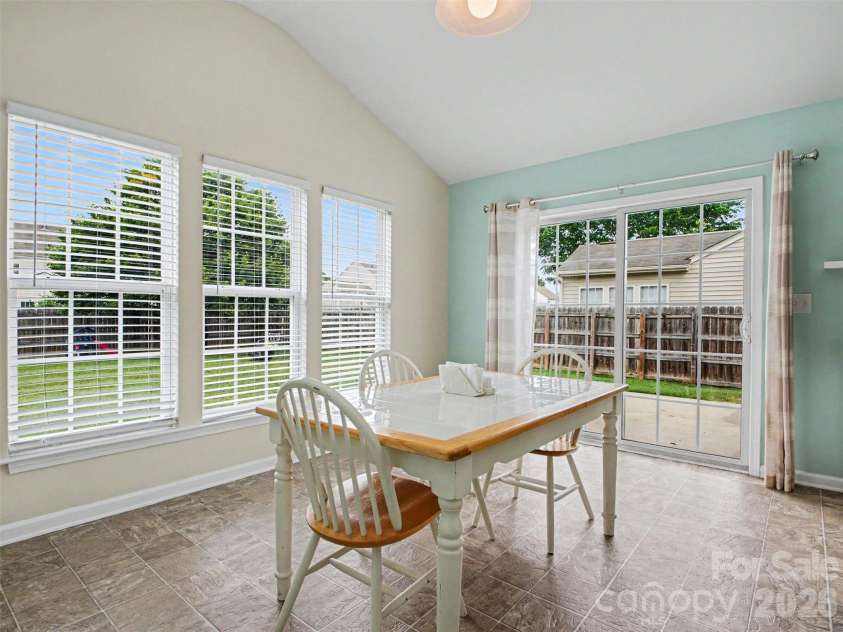 156 Barrington Drive, Mount Holly, NC 28120.  MLS# CAR4386064, YatesRealty ID 26591. Eat In Kitchen