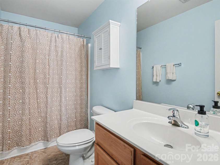 156 Barrington Drive, Mount Holly, NC 28120.  MLS# CAR4386064, YatesRealty ID 26591. Full Bathroom