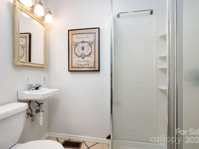 35 Pope Road, Brevard, NC 28712.  MLS# CAR4261354, YatesRealty ID 26591. 