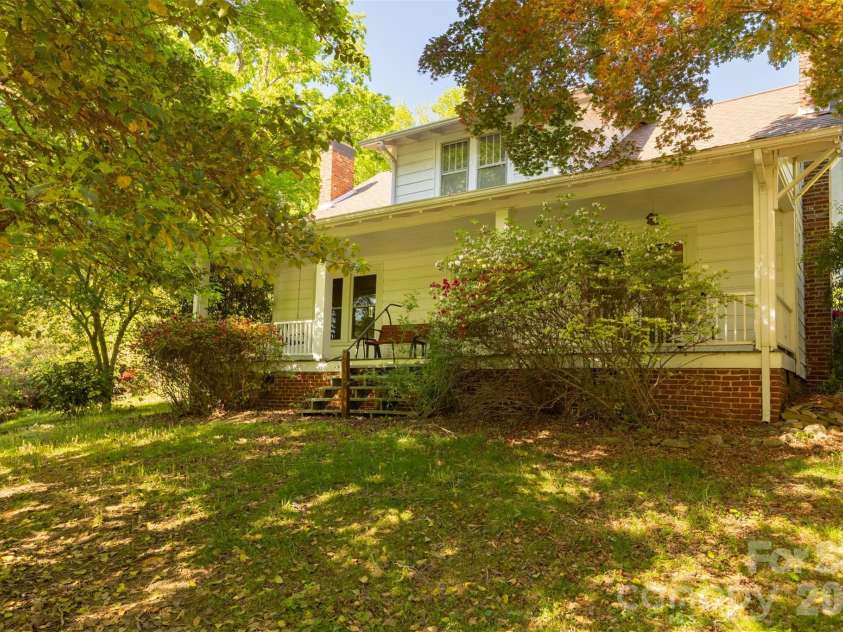 484 Yancey Road, Marion, NC 28752.  MLS# CAR4379221, YatesRealty ID 26592. 