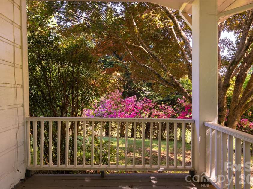 484 Yancey Road, Marion, NC 28752.  MLS# CAR4379221, YatesRealty ID 26592. 