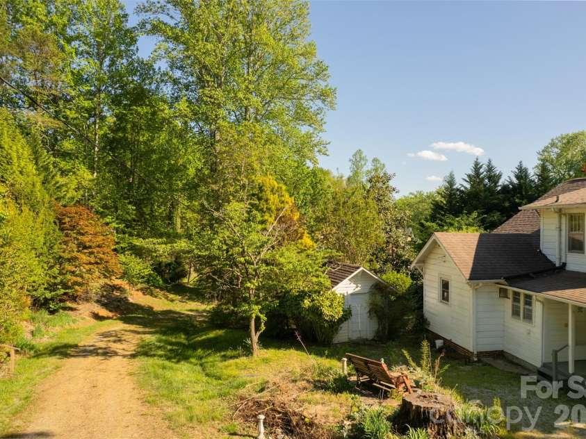 484 Yancey Road, Marion, NC 28752.  MLS# CAR4379221, YatesRealty ID 26592. 