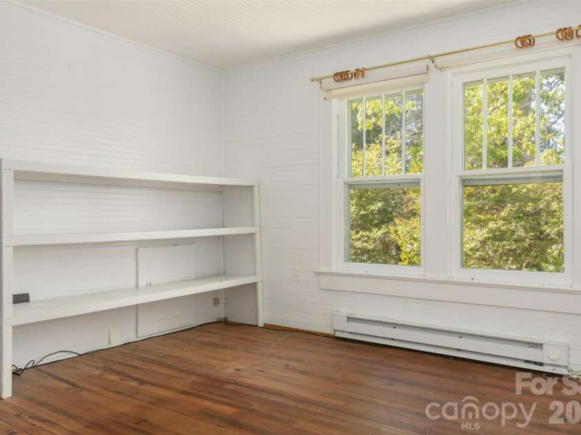 484 Yancey Road, Marion, NC 28752.  MLS# CAR4379221, YatesRealty ID 26592. 