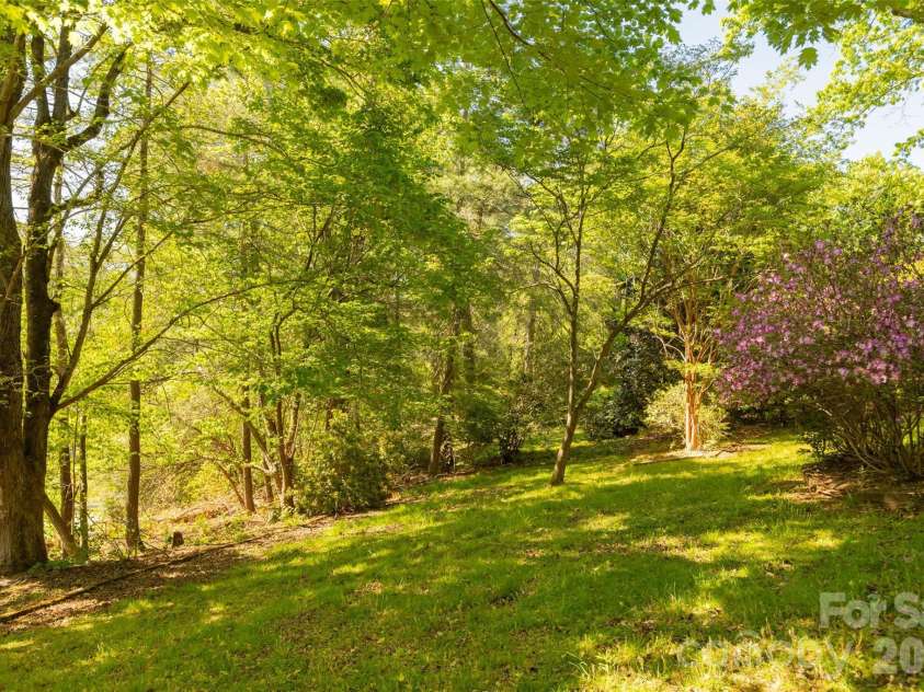 484 Yancey Road, Marion, NC 28752.  MLS# CAR4379221, YatesRealty ID 26592. 