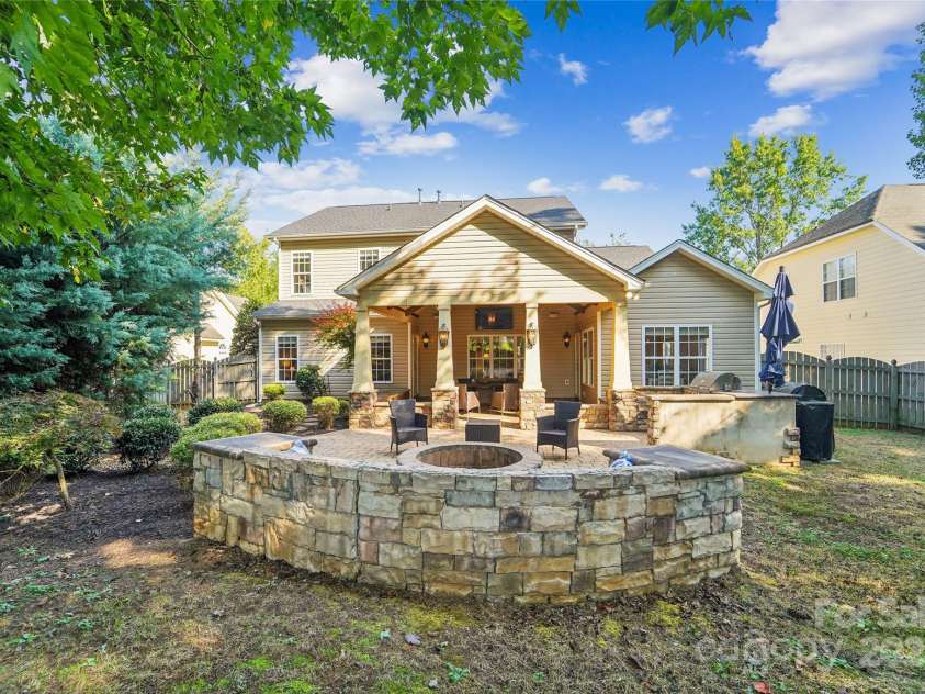 1237 Saint Johns Avenue, Matthews, NC 28104.  MLS# CAR4273618, YatesRealty ID 26593. Backyard patio