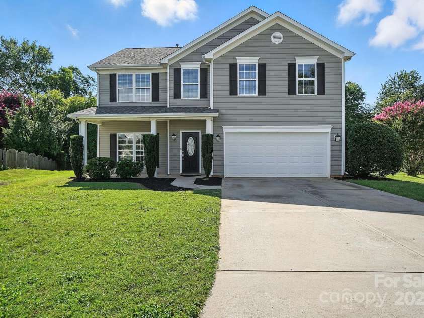 2335 Big Pine Drive, Matthews, NC 28105.  MLS# CAR4282769, YatesRealty ID 26595. 