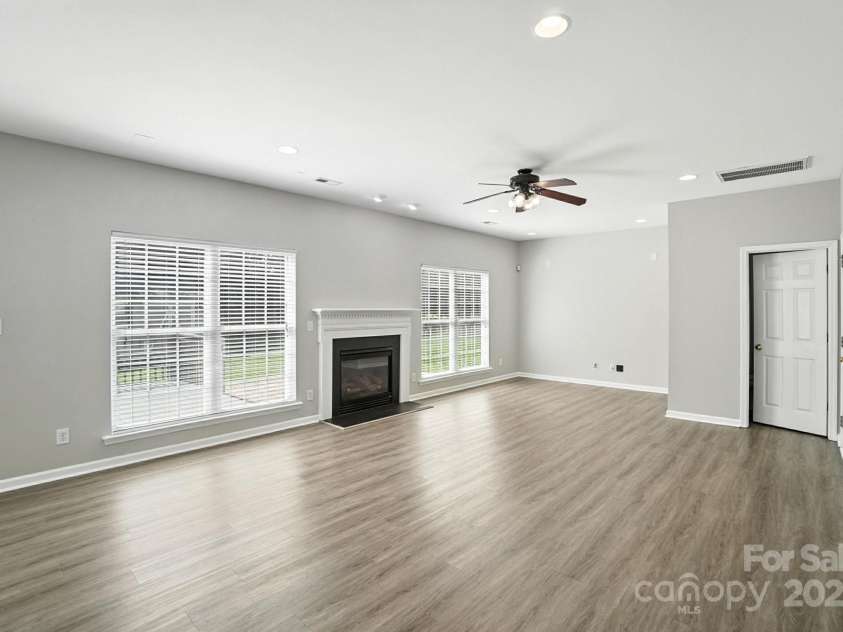 2335 Big Pine Drive, Matthews, NC 28105.  MLS# CAR4282769, YatesRealty ID 26595. 