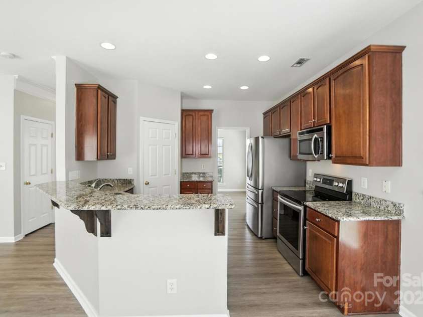 2335 Big Pine Drive, Matthews, NC 28105.  MLS# CAR4282769, YatesRealty ID 26595. 