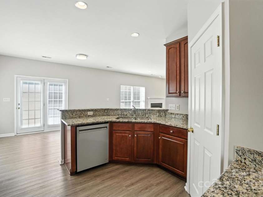 2335 Big Pine Drive, Matthews, NC 28105.  MLS# CAR4282769, YatesRealty ID 26595. 