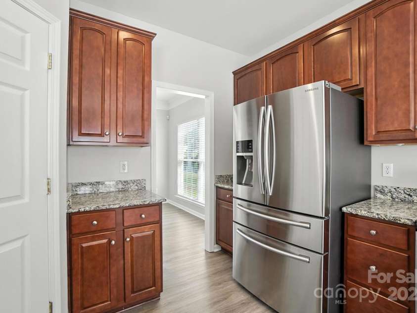 2335 Big Pine Drive, Matthews, NC 28105.  MLS# CAR4282769, YatesRealty ID 26595. 