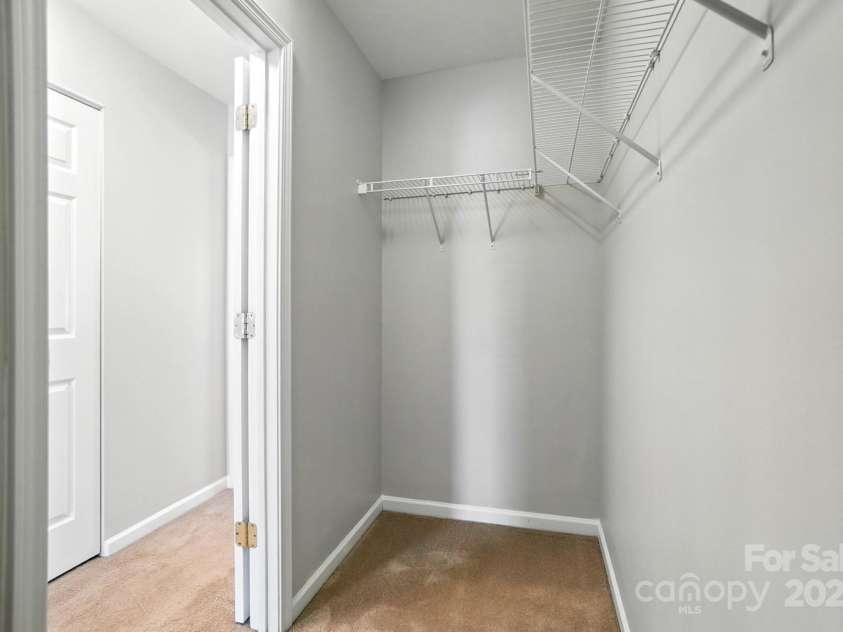 2335 Big Pine Drive, Matthews, NC 28105.  MLS# CAR4282769, YatesRealty ID 26595. 