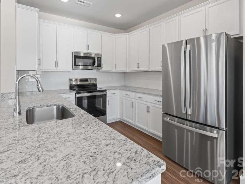 499 Shasta Street, Gastonia, NC 28052.  MLS# CAR4338233, YatesRealty ID 26596. Chatham Open Gourmet Kitchen