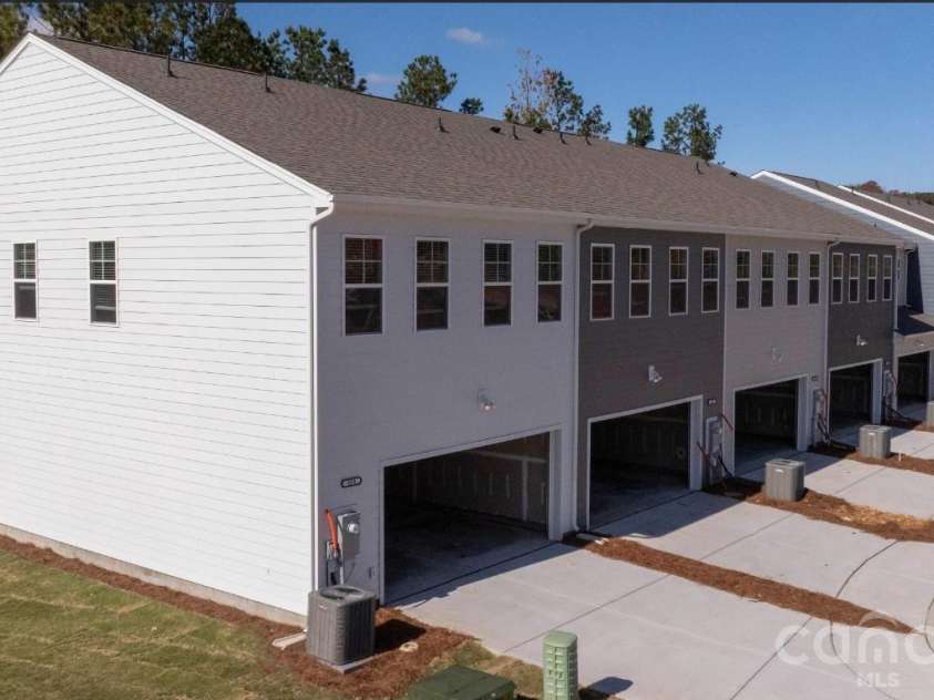 499 Shasta Street, Gastonia, NC 28052.  MLS# CAR4338233, YatesRealty ID 26596. Sierra Ridge
