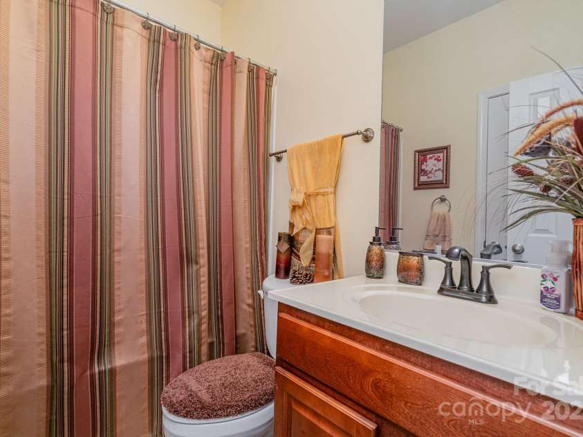 10812 Clark Street, Davidson, NC 28036.  MLS# CAR4274849, YatesRealty ID 26597. 