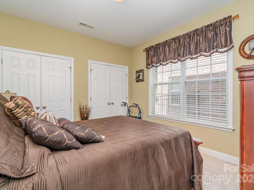 10812 Clark Street, Davidson, NC 28036.  MLS# CAR4274849, YatesRealty ID 26597. 