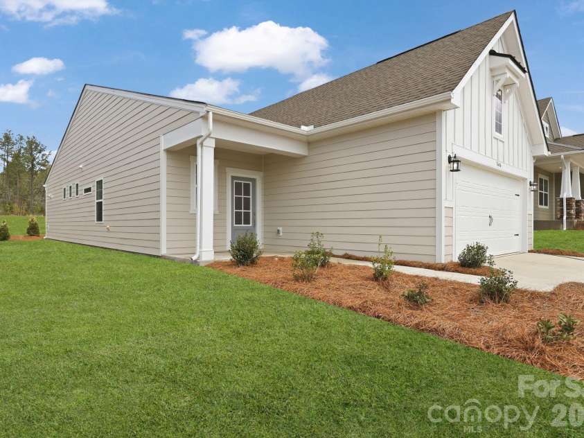 7646 Cotton Crest Lane, Lancaster, SC 29720.  MLS# CAR4356210, YatesRealty ID 26597. 
