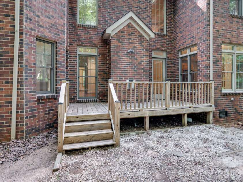 6717 Mccain Boulevard, Waxhaw, NC 28173.  MLS# CAR4372669, YatesRealty ID 26599. ABck deck