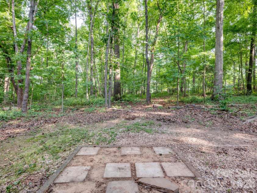 6717 Mccain Boulevard, Waxhaw, NC 28173.  MLS# CAR4372669, YatesRealty ID 26599. Back yard