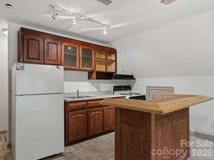 6717 Mccain Boulevard, Waxhaw, NC 28173.  MLS# CAR4372669, YatesRealty ID 26599. Kitchen in bed/bonus