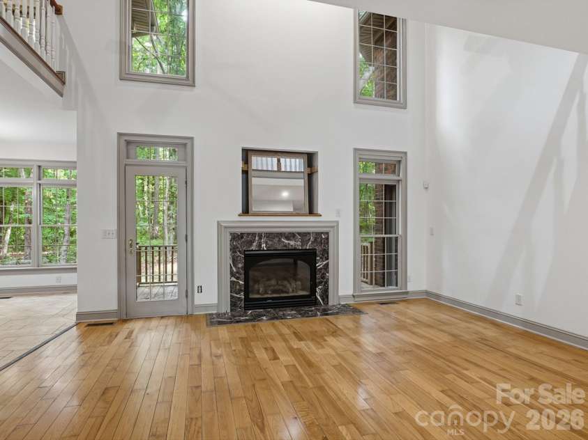6717 Mccain Boulevard, Waxhaw, NC 28173.  MLS# CAR4372669, YatesRealty ID 26599. Living room