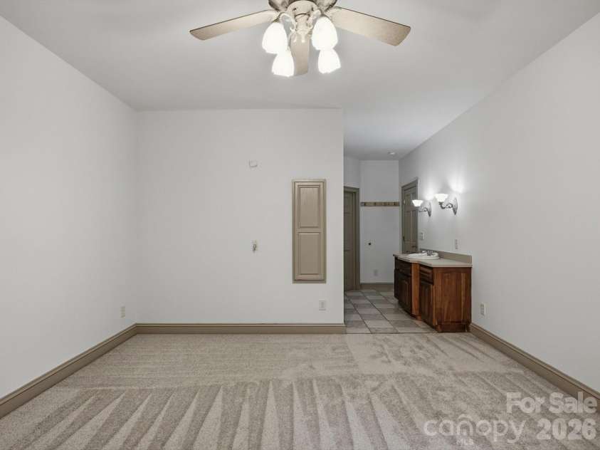 6717 Mccain Boulevard, Waxhaw, NC 28173.  MLS# CAR4372669, YatesRealty ID 26599. Primary Bedroom