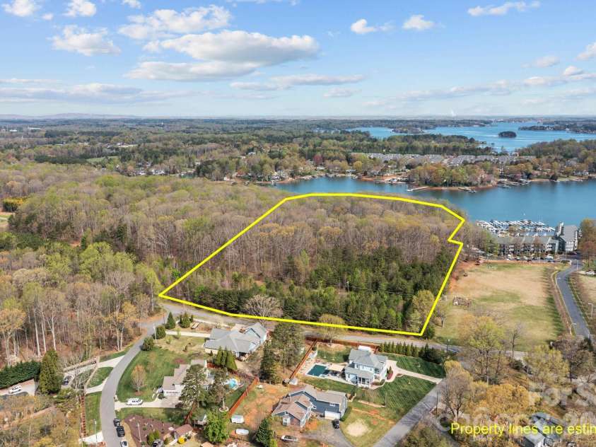 11 Serenity Cove Place, Denver, NC 28037.  MLS# CAR4310295, YatesRealty ID 266. 