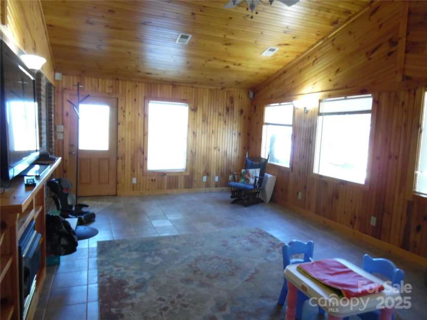 3857 Buffalo Shoals Road, Maiden, NC 28650.  MLS# CAR4330747, YatesRealty ID 2660. 