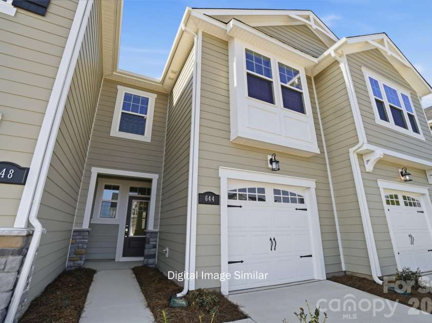 6037 Mallow Crossing Lane, Charlotte, NC 28213.  MLS# CAR4376263, YatesRealty ID 26601. 