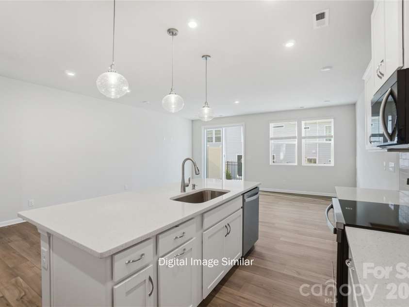 6037 Mallow Crossing Lane, Charlotte, NC 28213.  MLS# CAR4376263, YatesRealty ID 26601. 
