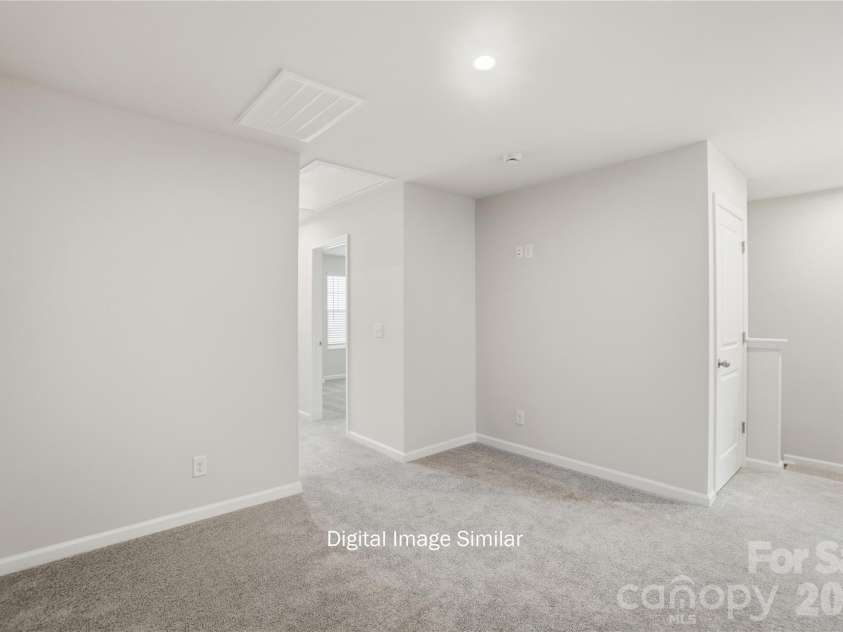 6037 Mallow Crossing Lane, Charlotte, NC 28213.  MLS# CAR4376263, YatesRealty ID 26601. 